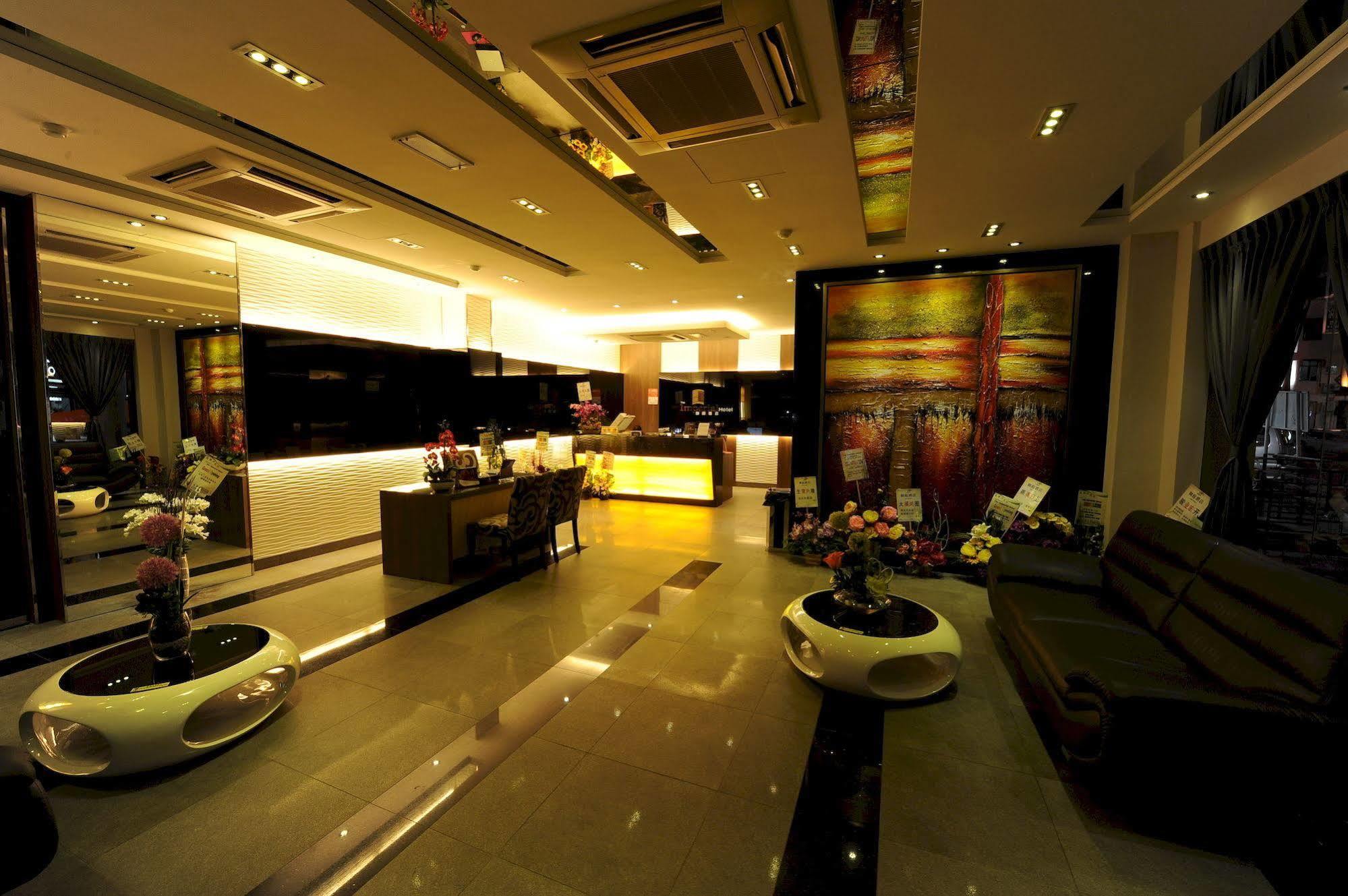 The Imperial Hotel Клуанг Екстер'єр фото